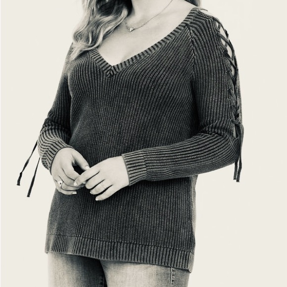 Torrid Lace-Up Cold Shoulder Knit Sweater Washed Black V-Neck Plus 5X Cotton - Picture 1 of 5